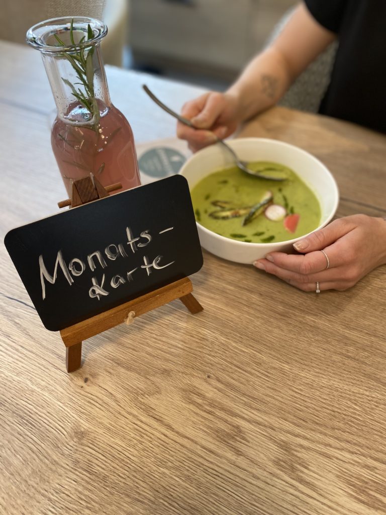 Monatskarte3